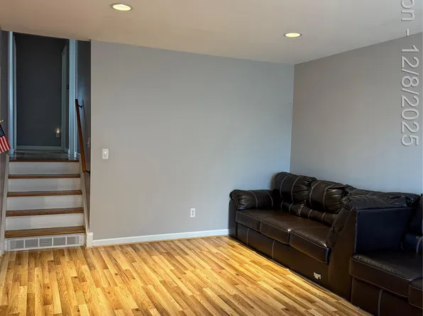 29091 Wagner Dr, Warren, MI 48093