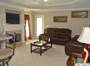 2086 Willow Glenn Dr, Birmingham, AL 35215