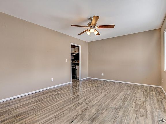 3rd image of 1351 Brushey Grove Ave