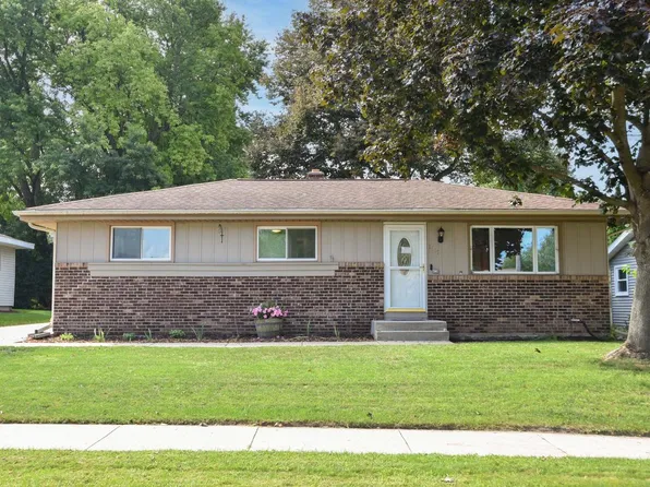 1417 Patricia DRIVE, West Bend, WI 53090