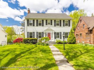 535 Ardson Rd, East Lansing, MI 48823
