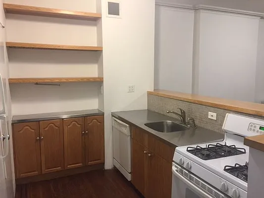 Rented by Alexander Bilu, LREB | media 32