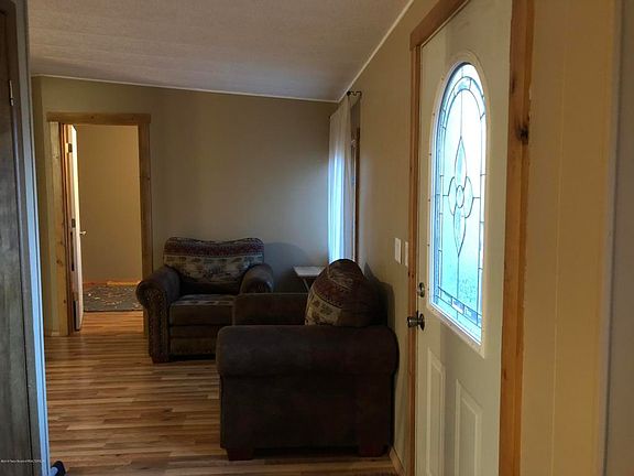 3rd image of 52 Evans Ct