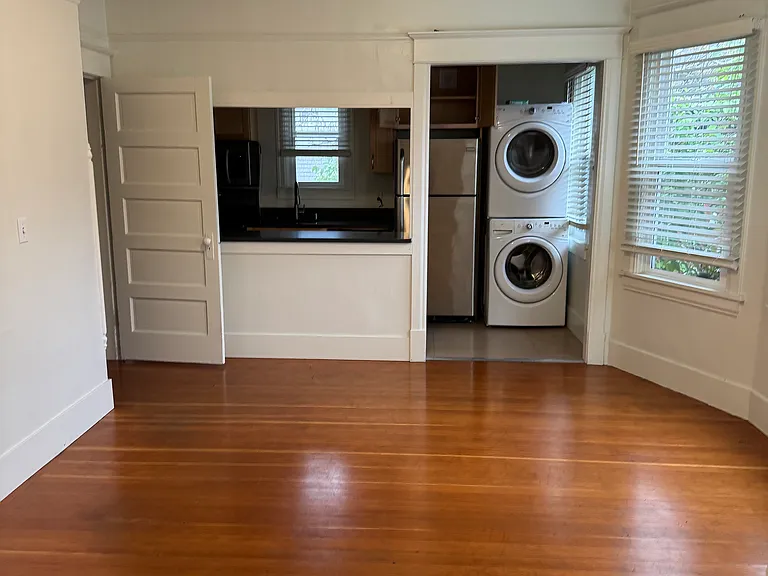 261 E Boston St #1 — Photo 5