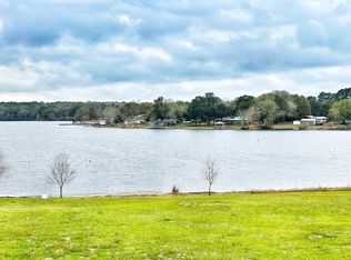 8 Spears Cir, Defuniak Springs, FL 32433