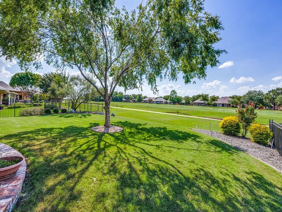 1st image of 423 Black Diamond Ct