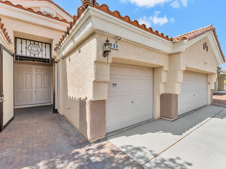 109 Whitetail Archery Ave — Photo 2