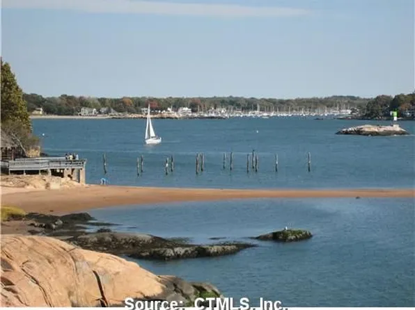 92 Turtle Bay Dr, Branford, CT 06405