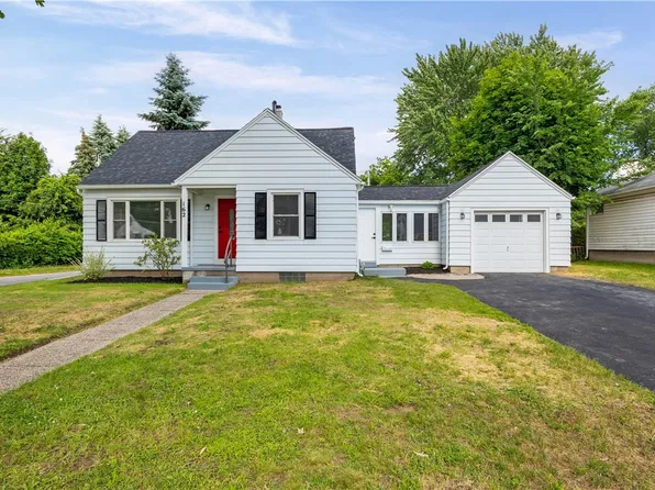 162 Newton Rd, Rochester, NY 14626