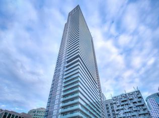 300 Front St W #2913, Toronto, ON