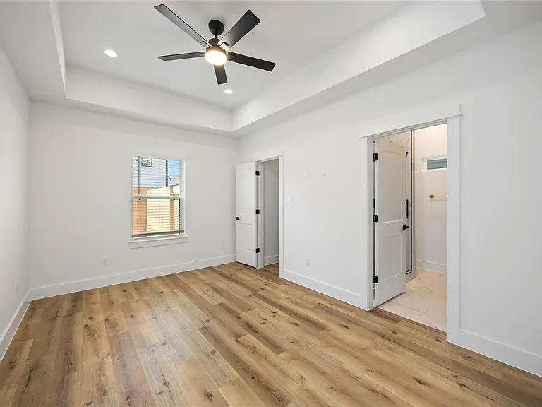 8013 Cora St #B — Photo 13