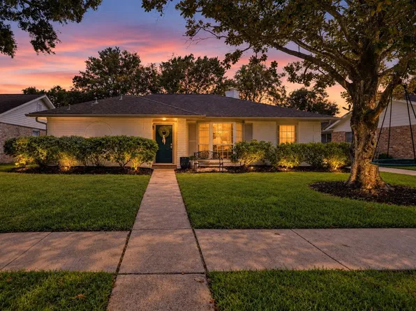 12919 Westhorpe Dr, Houston, TX 77077