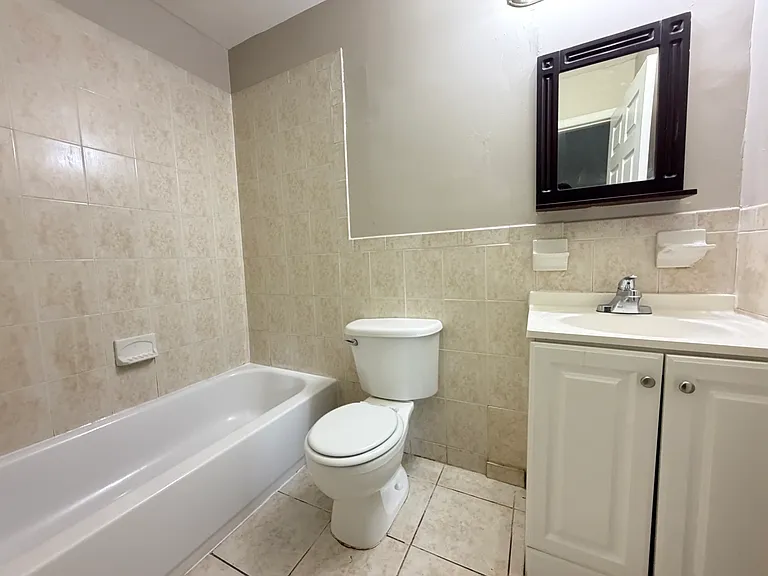 94 Winfield Ave #G — Photo 5