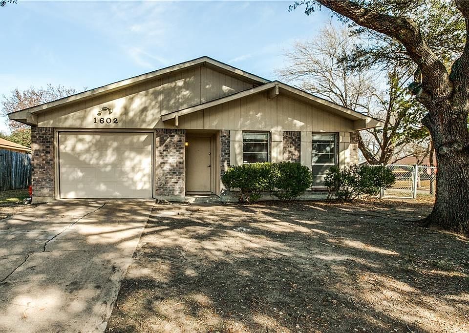 1st image of 1602 Dell Oak Dr