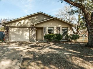1602 Dell Oak Dr, Garland, TX 75040