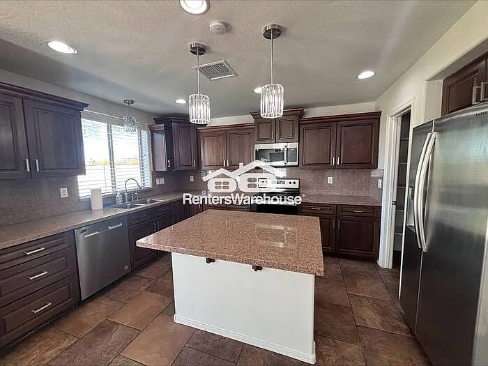 29314 N 24th Ln — Photo 7