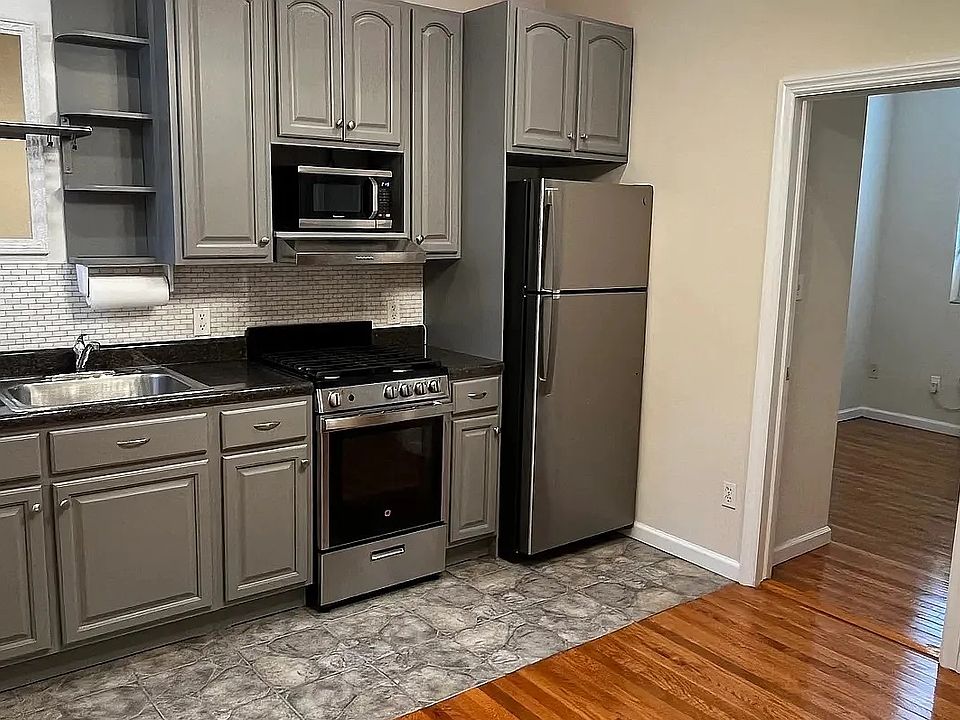1st image of 3229 Steinway St #2F