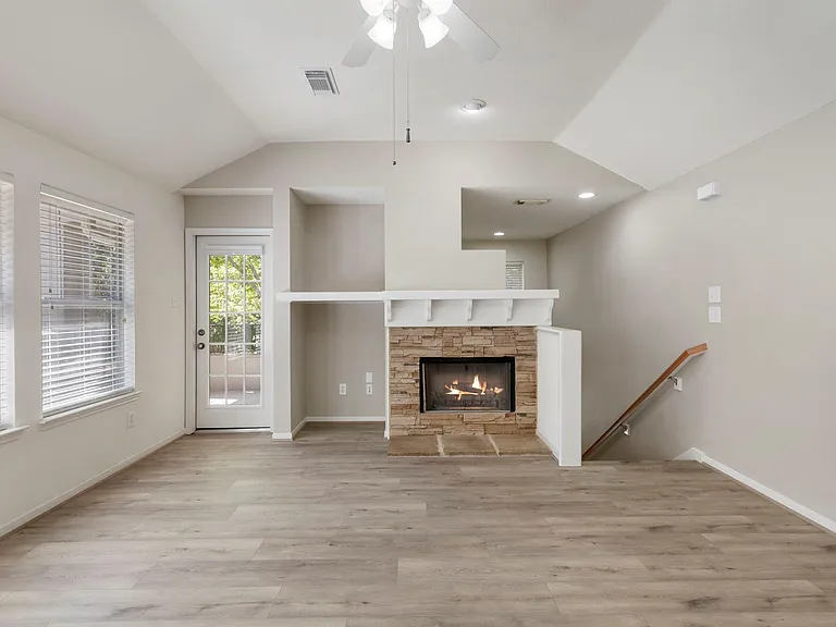 67 Woodlily Pl — Photo 7