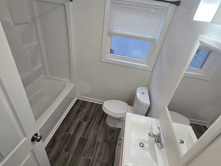 3 1/2 Baltimore St #2 — Photo 11