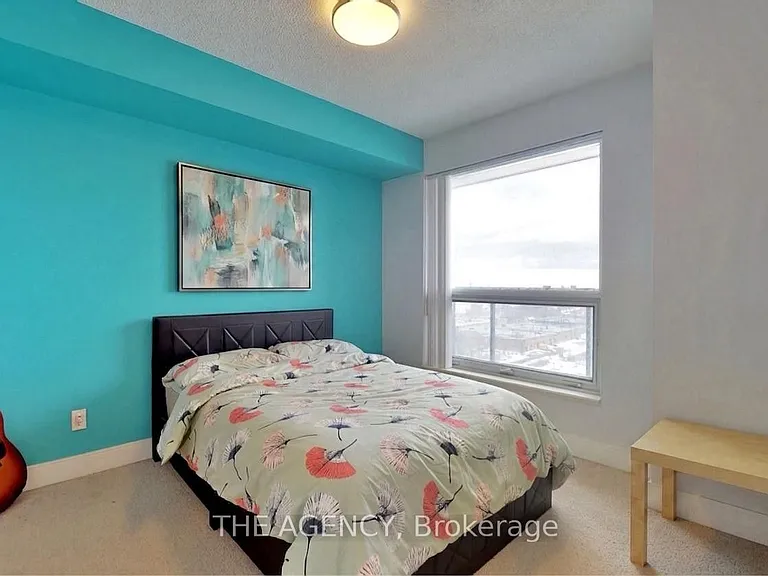135 Village Green Sq #1015 — Photo 16