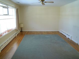 855 Ridgewood Blvd E, Washington Township, NJ 07676