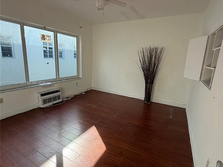 1026 Euclid Ave #6 — Photo 5