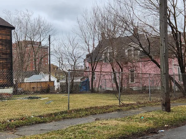 7906 Saint Paul St, Detroit, MI 48214