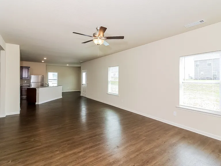 143 Innis Brook Cir — Photo 3