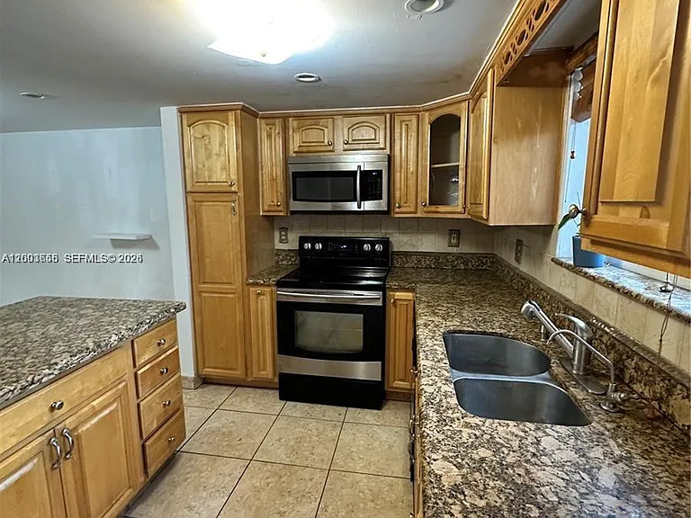 551 NW 82nd Ave #502 — Photo 36