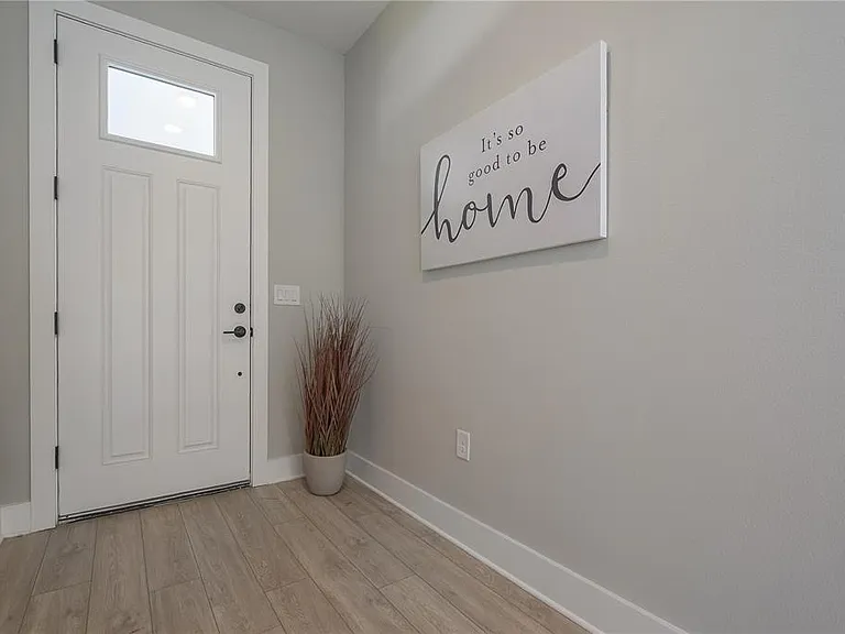 4402 W Gray St #1 — Photo 6
