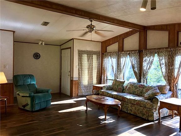 2nd image of 35746 Shelley Dr