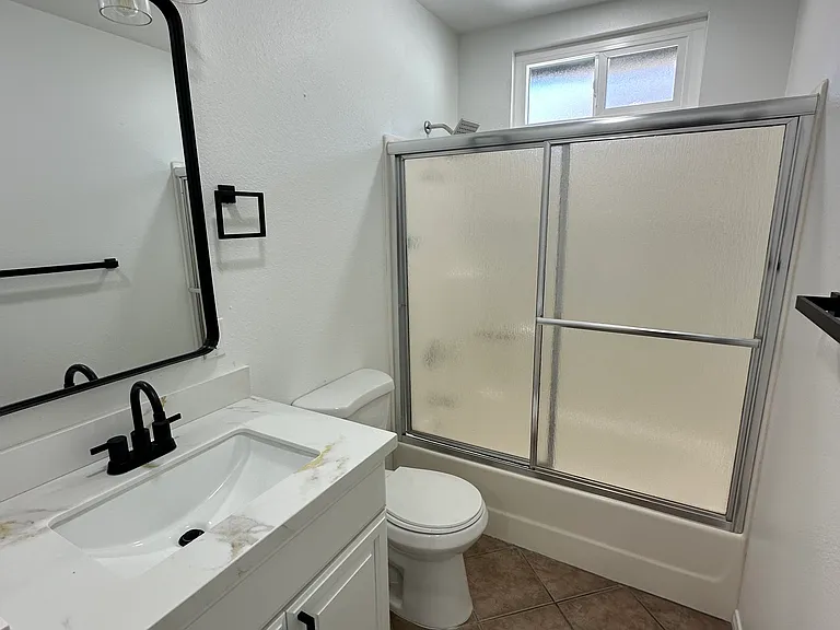 1118 Persimmon Ave — Photo 23