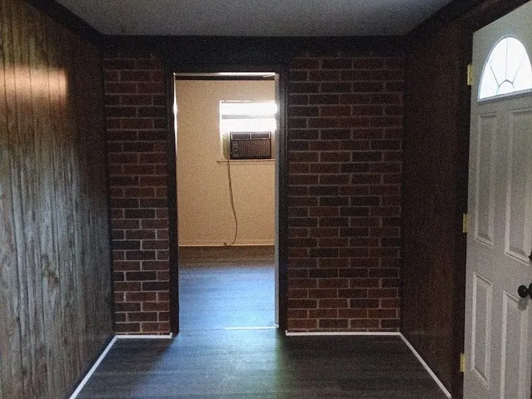109 Highview Dr — Photo 5