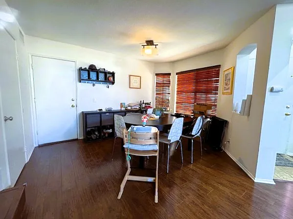 5906 Etiwanda Ave #6 — Photo 3