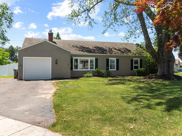 66 Green Manor Road, Manchester, CT 06042