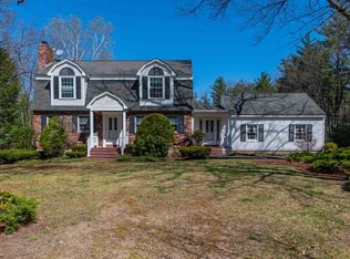 28 Robyn Ave, Litchfield, NH 03052