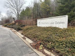 61 Pikes Peak Rd #61, Rogers, AR 72756