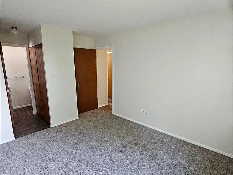 71 E Sprague Rd #8 — Photo 10