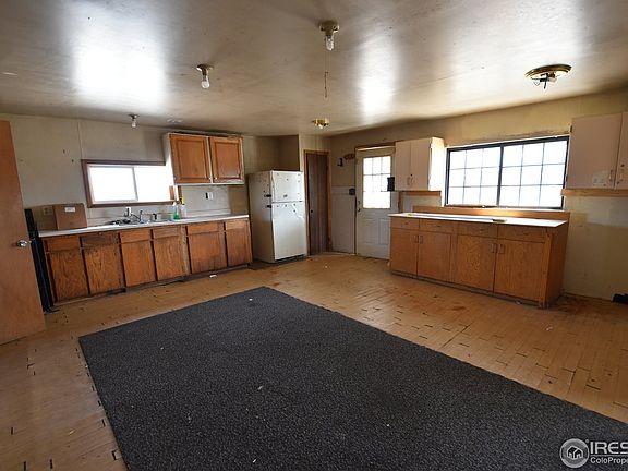 2nd image of 915 36th St