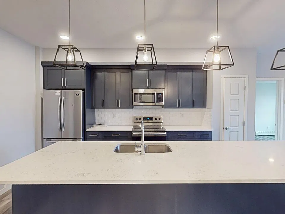 201 Harvest Hills Dr NE