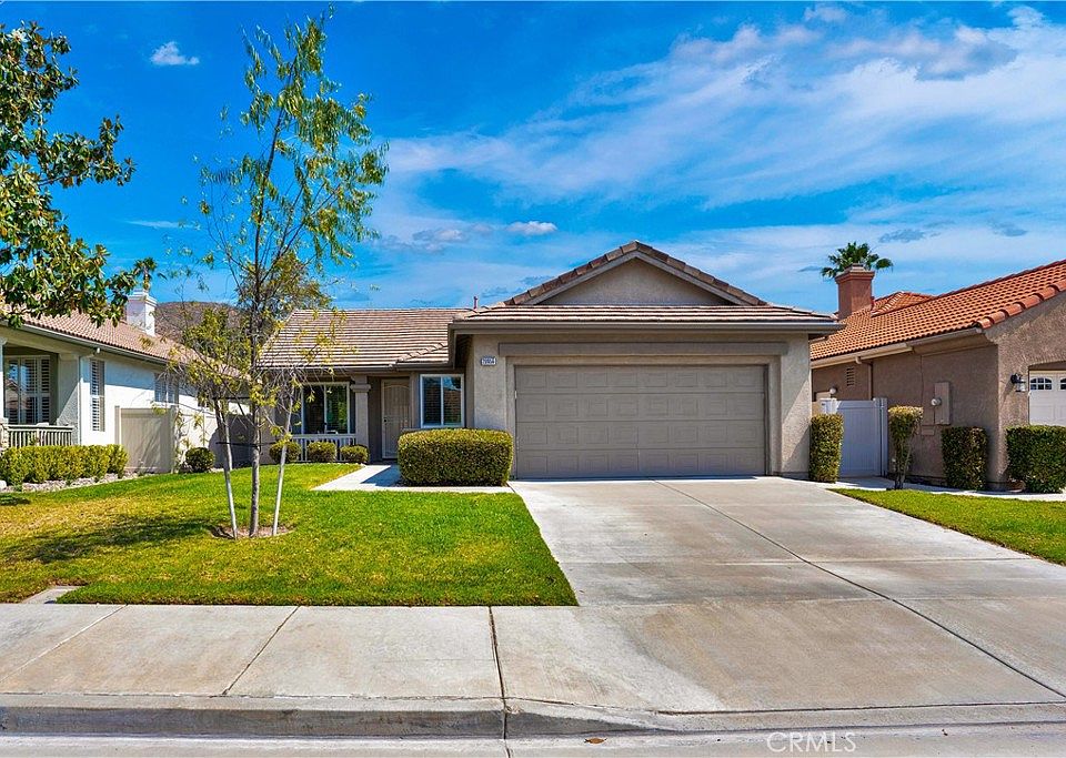 1st image of 28956 Raintree Dr