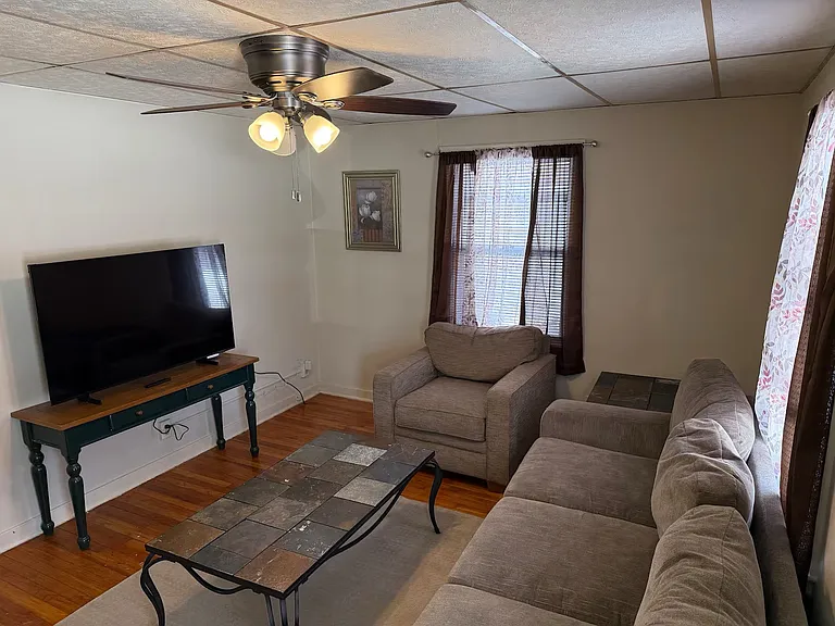 307 S Van Doren St — Photo 4