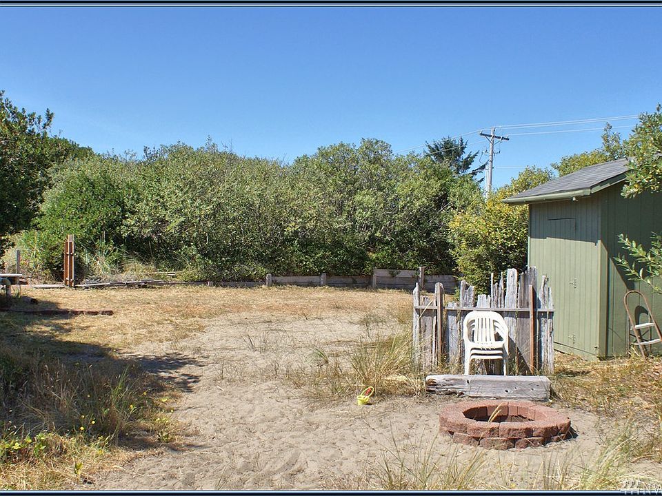 1st image of 213 Marine View Dr SE