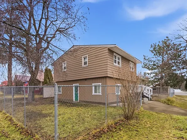 101 1/2 E Oregon St #A, Kalispell, MT 59901