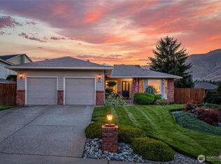 314 Canyon Pl, Wenatchee, WA 98801