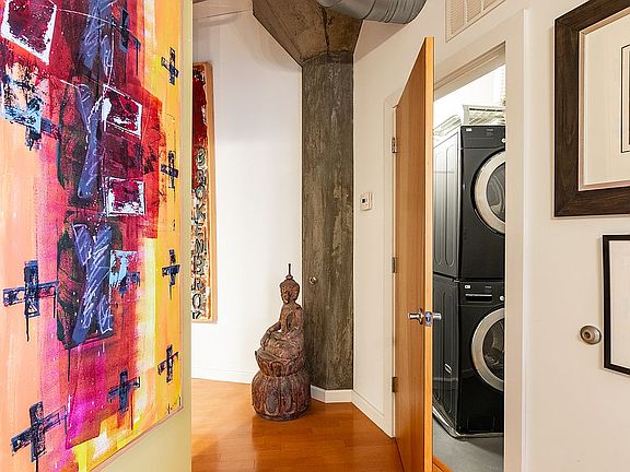 2nd image of 1619-1623 Washington Ave #504