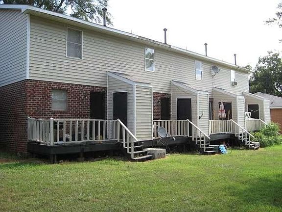 1318 Townhome REAR