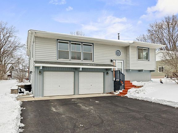 4th image of 213 Jennifer Ln