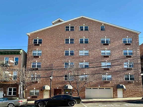 3rd image of 1720 New York Ave APT 406