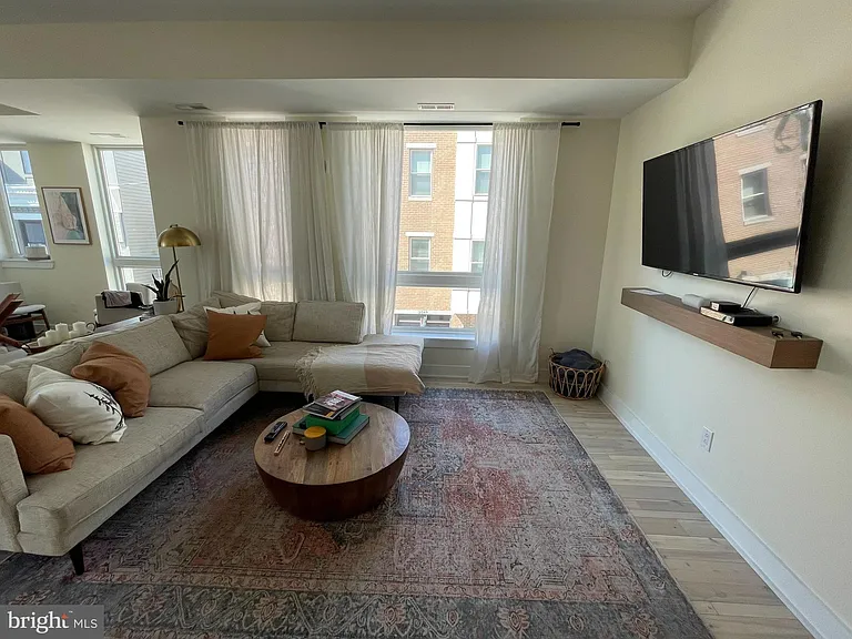 2547 Grays Ferry Ave #3 — Photo 5